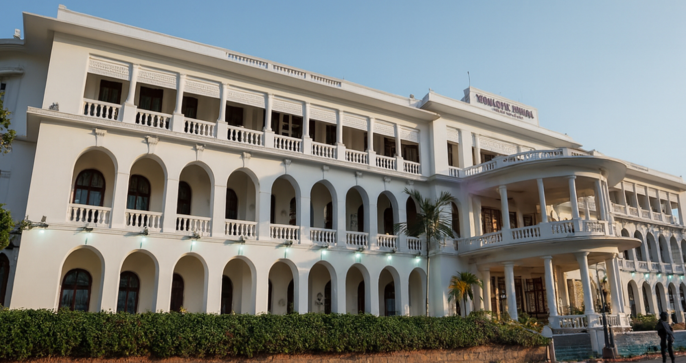 Step Into Royalty: Heritage Stay & Fine Dining Near Brindavan Gardens