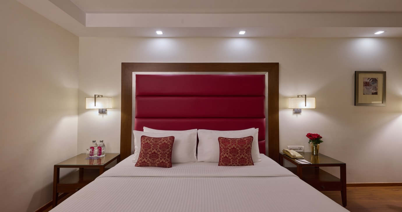 Club Room with Bathtub
